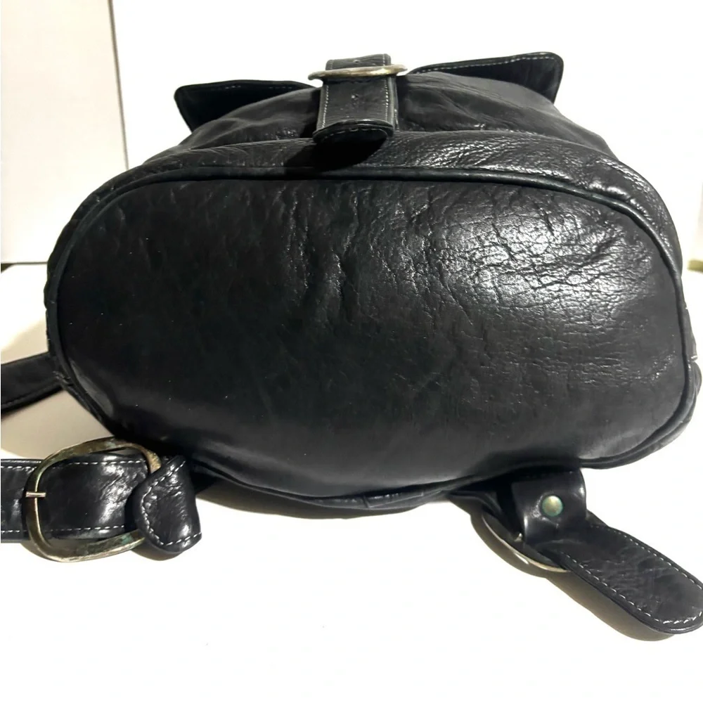 Vintage unisex Black Leather  Backpack